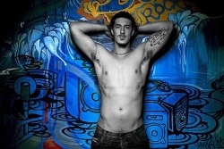 celebpits:  Eric BalfourThanks!