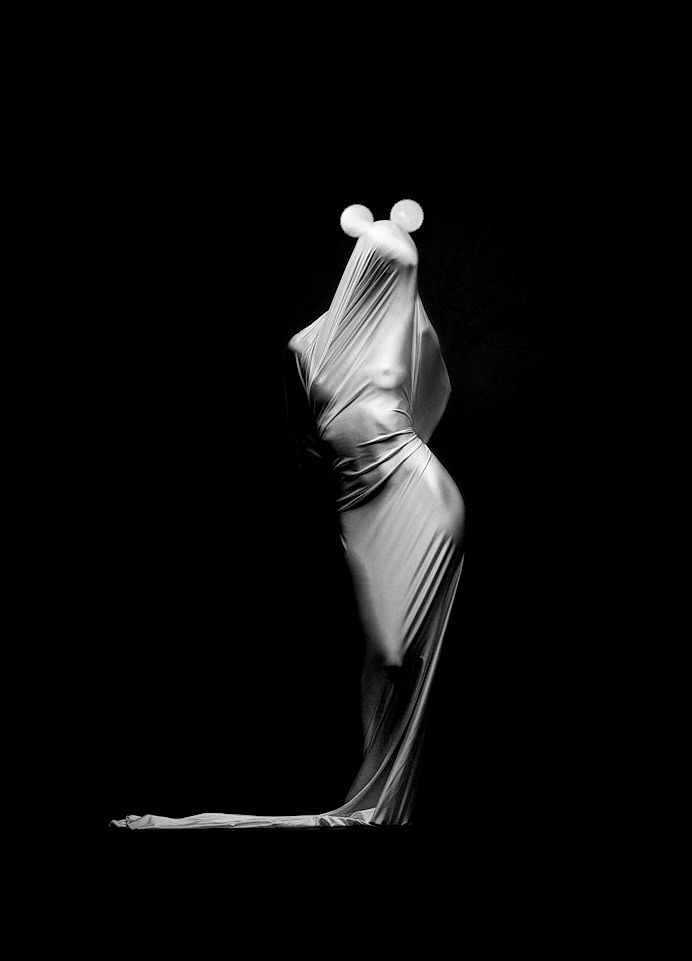 newyork-witch:  melisa311:Silhouette by GdeFon.ru 