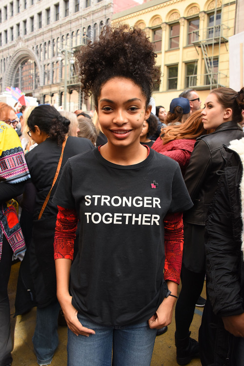 Yara Shahidi at the Women&rsquo;s March in Los Angeles