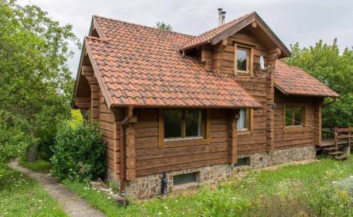 Handcrafted Log Home - Budapest, Hungary