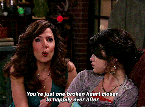 WIZARDS OF WAVERLY PLACE3.10 WIZARDS VS. WEREWOLVES PART 2