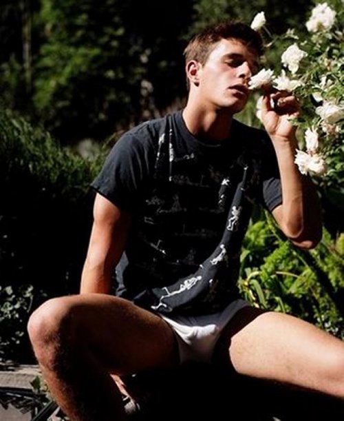 jockeyboydfw: randomy-fronts: Jeremy Simpson. Hottie in Jockey briefs - I’m still hunting for 