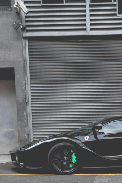 motivationsforlife:  Black LaFerrari by Ian