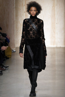 fashion–victime:  Aya Jones for DKNY Fall/Winter