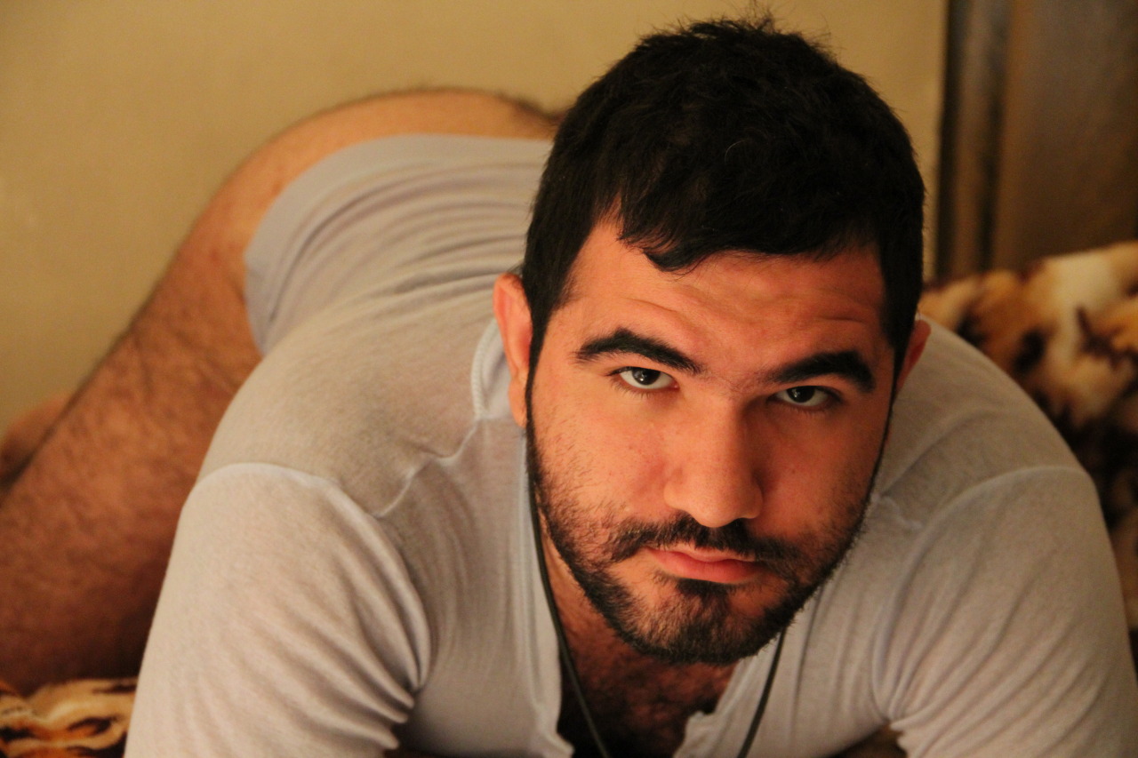 stocky-men-guys:  bearspower:  Pour les Bears et ceux qui les aiment http://bearspower.tumblr.com/