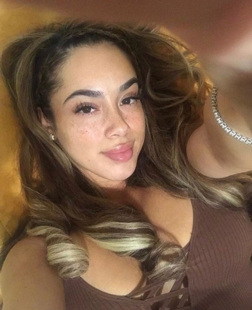 selfiefundaysundays:  Jasmine Cadavid