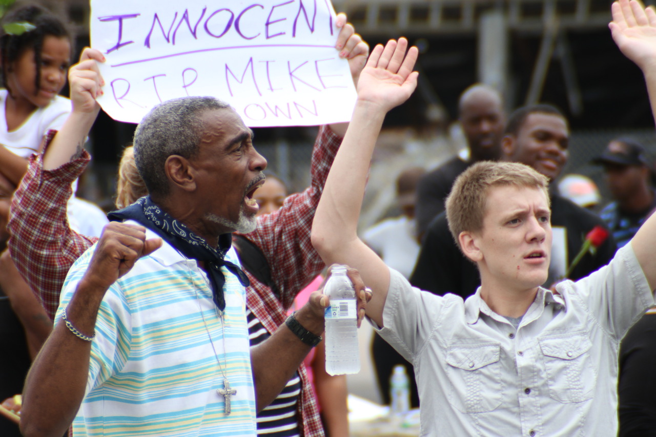lostmous3:  A day at a peaceful protest in Ferguson, Missouri