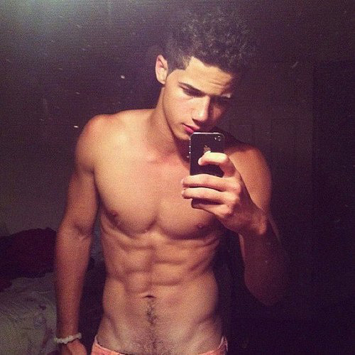 playboydreamz:  #TEAMBODY #TEAMFREAK #PORN #GAY