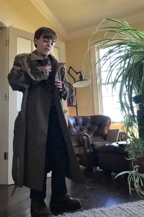 maggie-stiefvater:Child 2 saved all month to be able to buy this trench coat.WHY DON’T YOU SAV