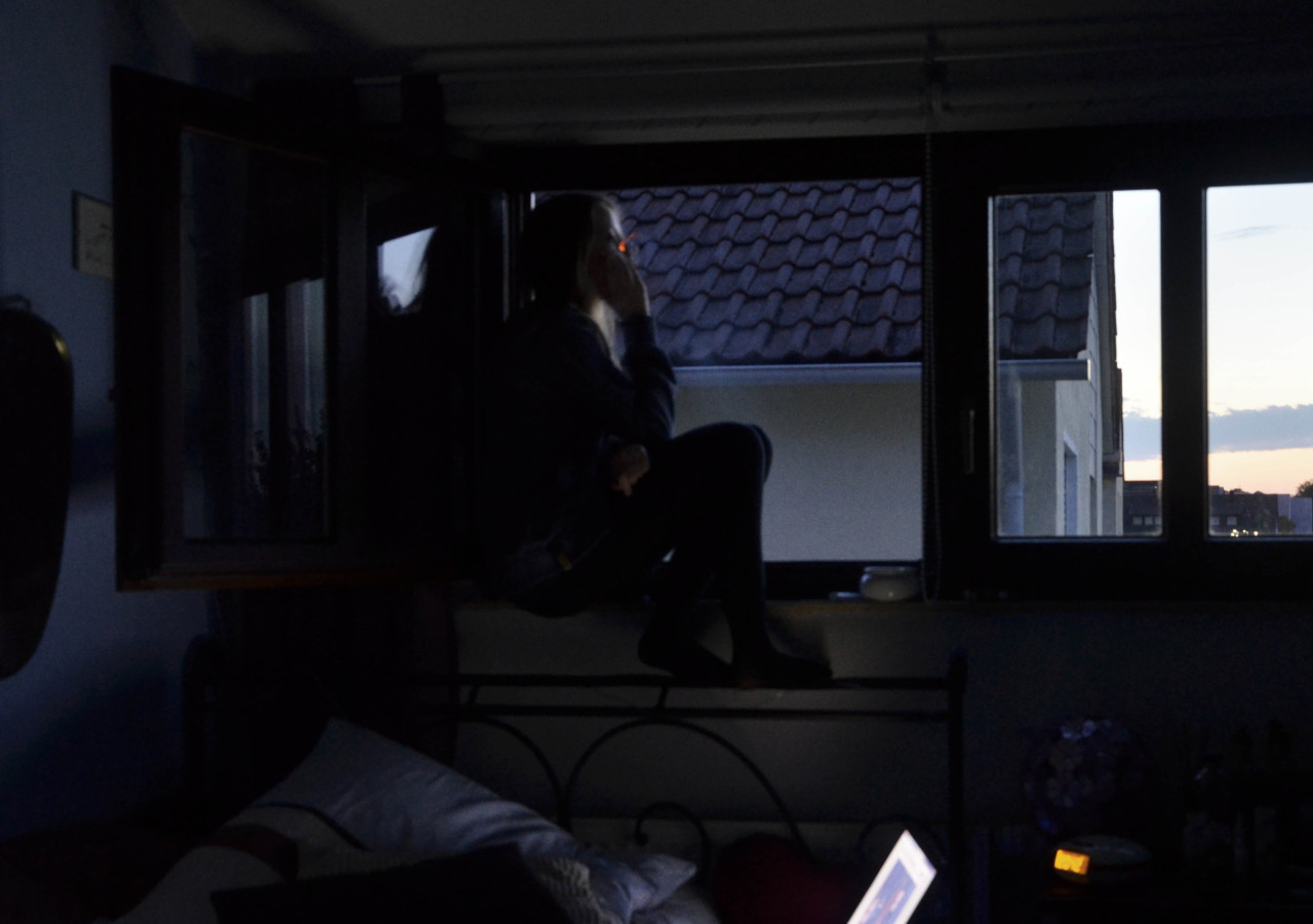 polly-pe:  my room in the evening 