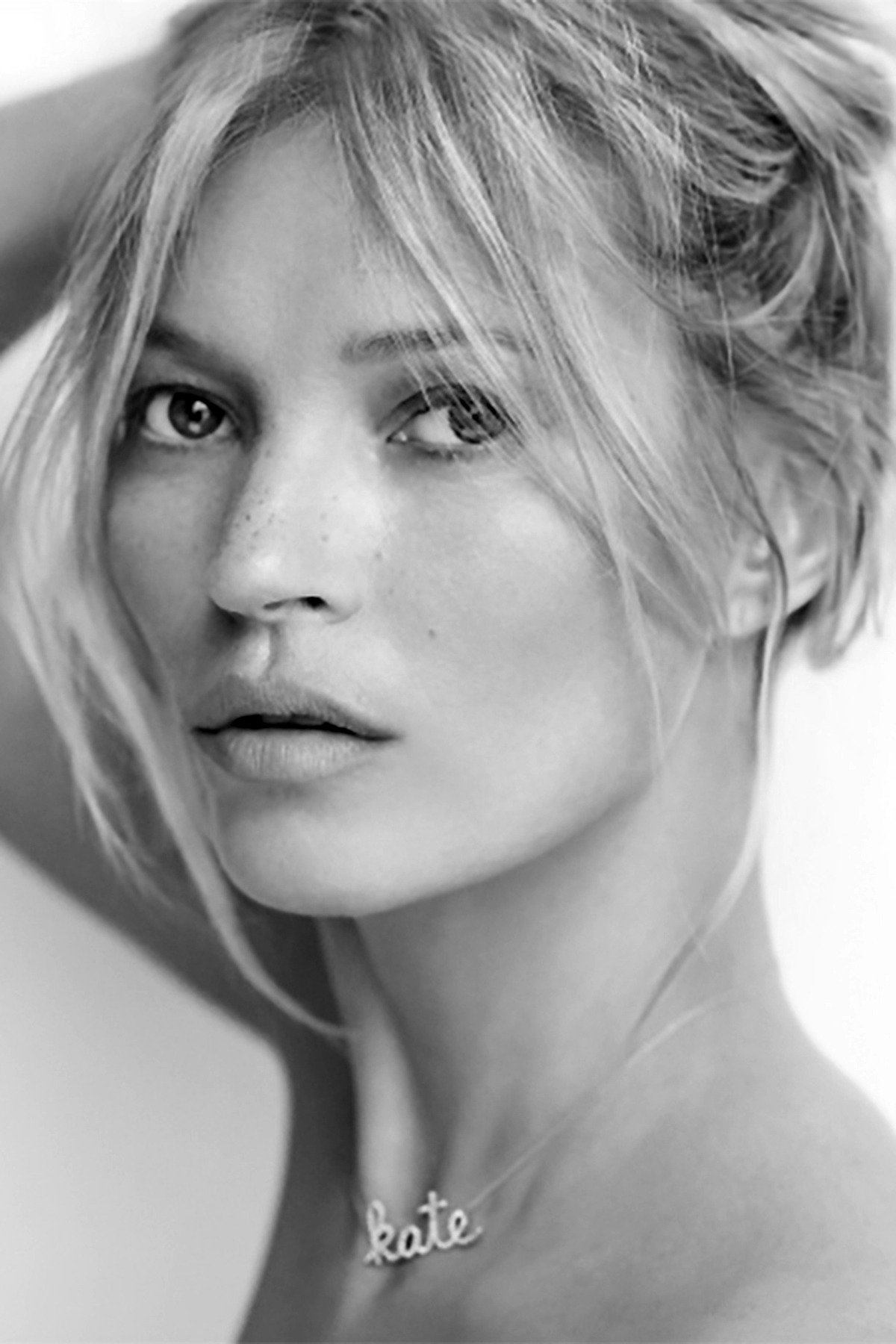 senyahearts:  Kate Moss for Vogue UK, December 2014 Photographed by: Mario Testino
