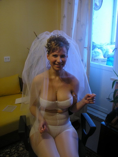 mike82974:  sexy bride