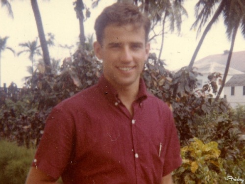 asexual-wizard:  sixpenceee:  Picture of Joe Biden in his younger years.   Now I understand why