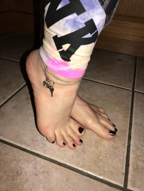 Oh This Mistress Is Going To Have A Lot Of Fun With This 😏 Oh My Poor Cuck Has No Idea What’s Coming…