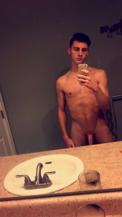 str8baitkik:  More STRAIGHT BOYS Here! FOLLOW! :D  He’s from Georgetown, Texas…Georgetown Eagles. Blue and White Fight!