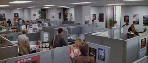 80s-movies-interiors:Nothing In Common (1986)