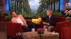 kripke-is-my-king:  why is noBODY TALKING ABOUT THE UNDERWEAR ELLEN GAVE CHRIS PINE 