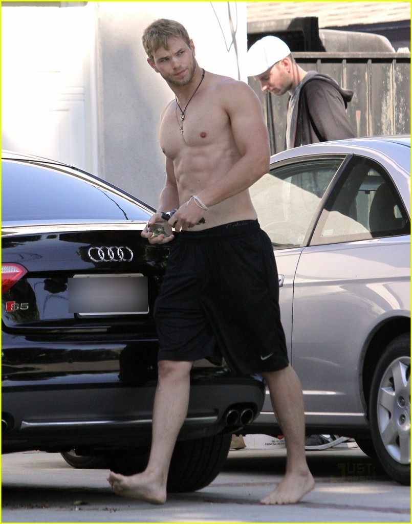 takemetobedandlosemeforever:  Kellan Lutz
