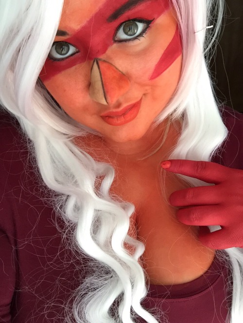 wearemalachitenowbaby:  Come on, Just say yes.~    Couldn’t stop myself from using my new body paint. Just messing around and taking pictures at home, so don’t be a spaz. I didn’t make the nose, wig or order my contacts for my final Jasper cosplay