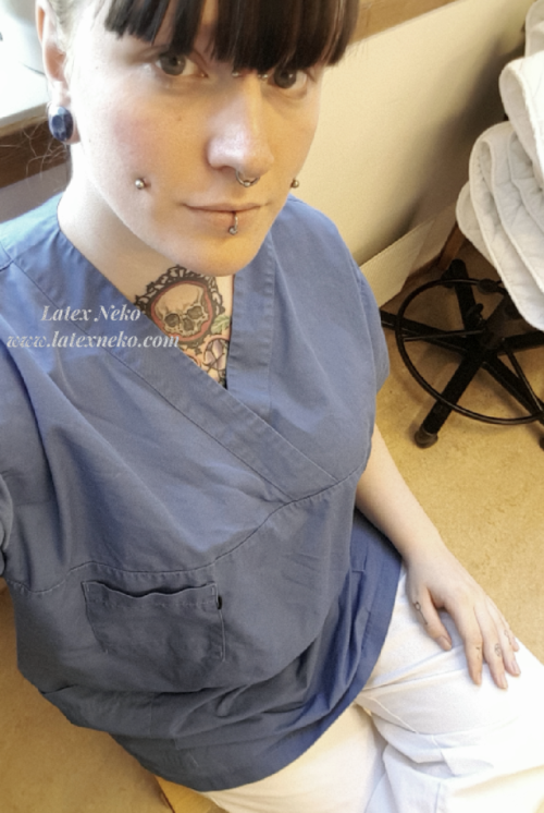 New uniform for the next month/s.  Working at a rehabilitation center.  Medical play anyone? ;P