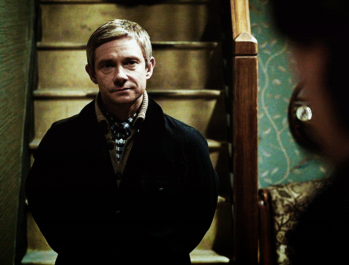sherlockians-get-bored:John Loves Sherlock - a meta (Part 7.0)“Oscillation on the pavement always me