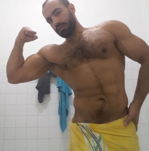 cuddlyuk-gay:  I generally reblog pics of guys with varying degrees of hair, if you want to check ou