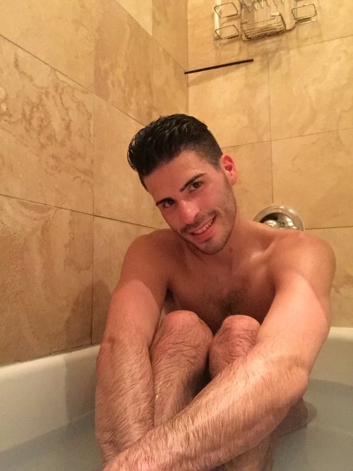 colungafrank: Jake Archer       