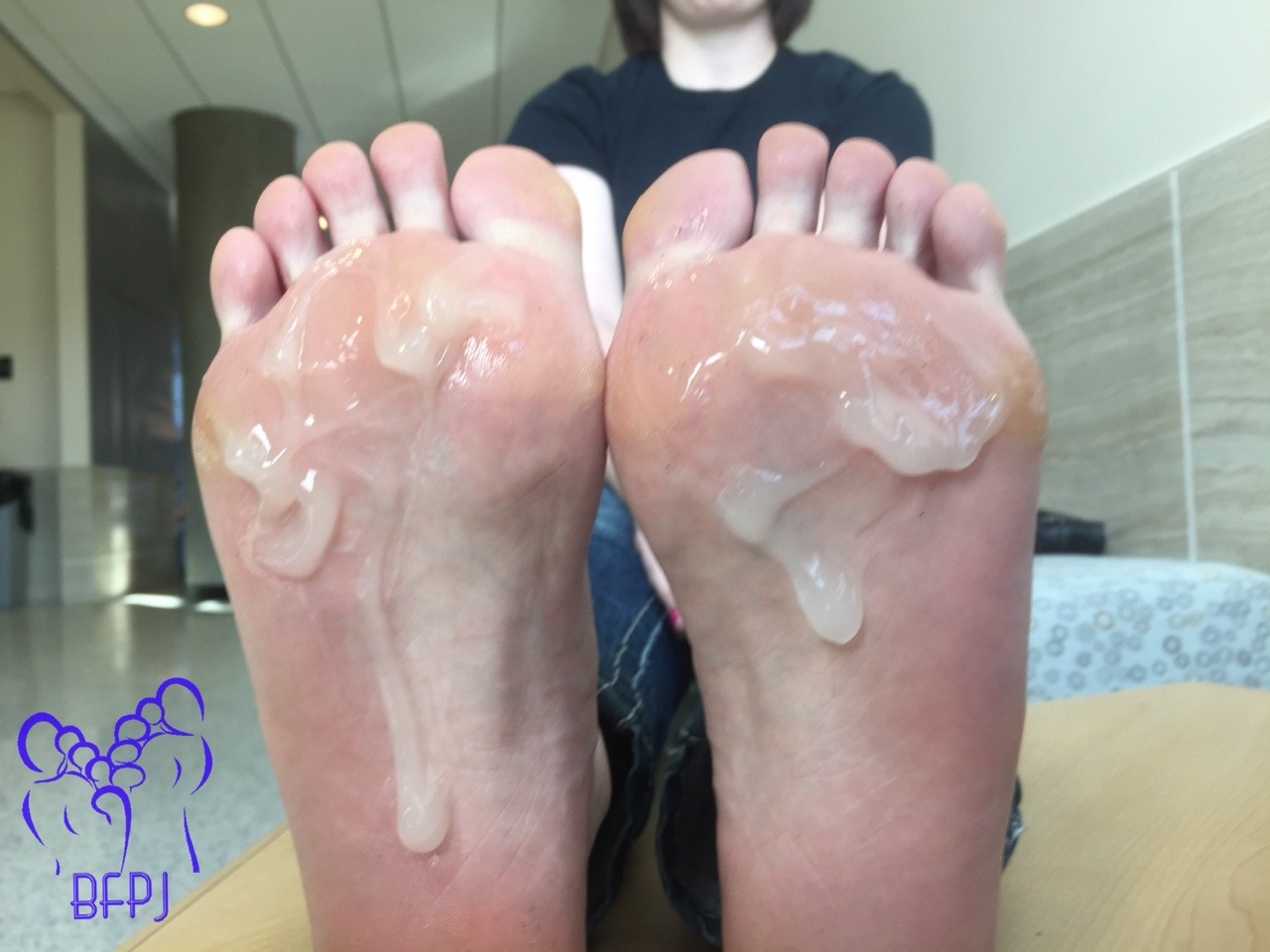 my-switch-fetish:  Clean