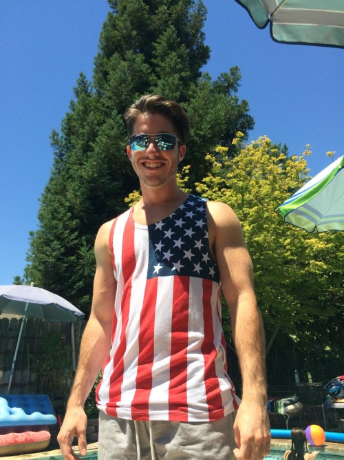 gwensdeafani:  Happy fourth!