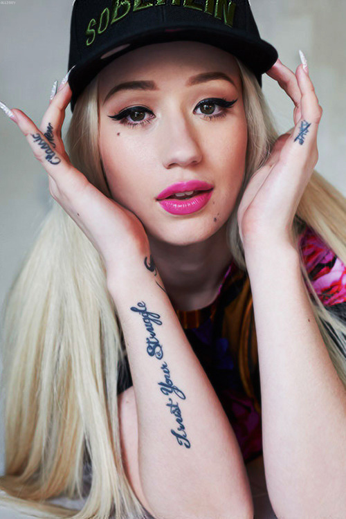 shesbombb:  @iggyazalea