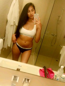 thairishqueen:  Back at the hotel 😊 getting