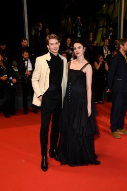 

Joe Alwyn and Margaret Qualley at the 2022 Cannes Film Festival
