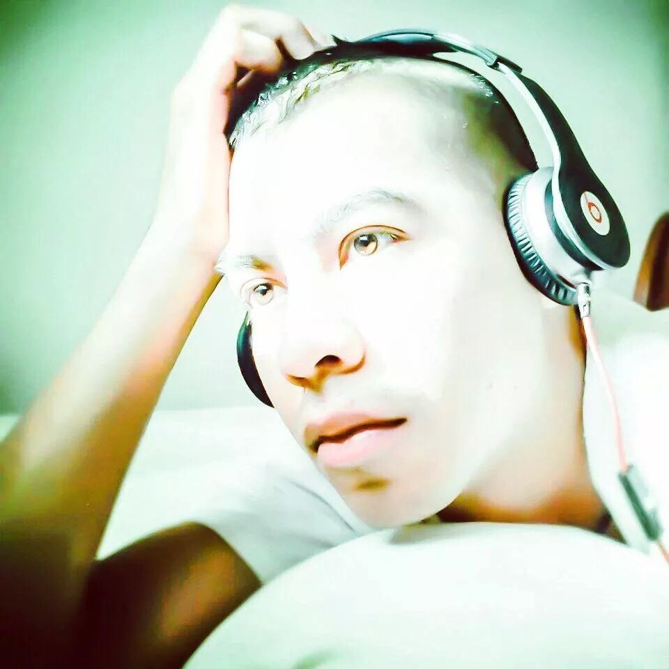 My dear friend Tristan edited this pic for me.