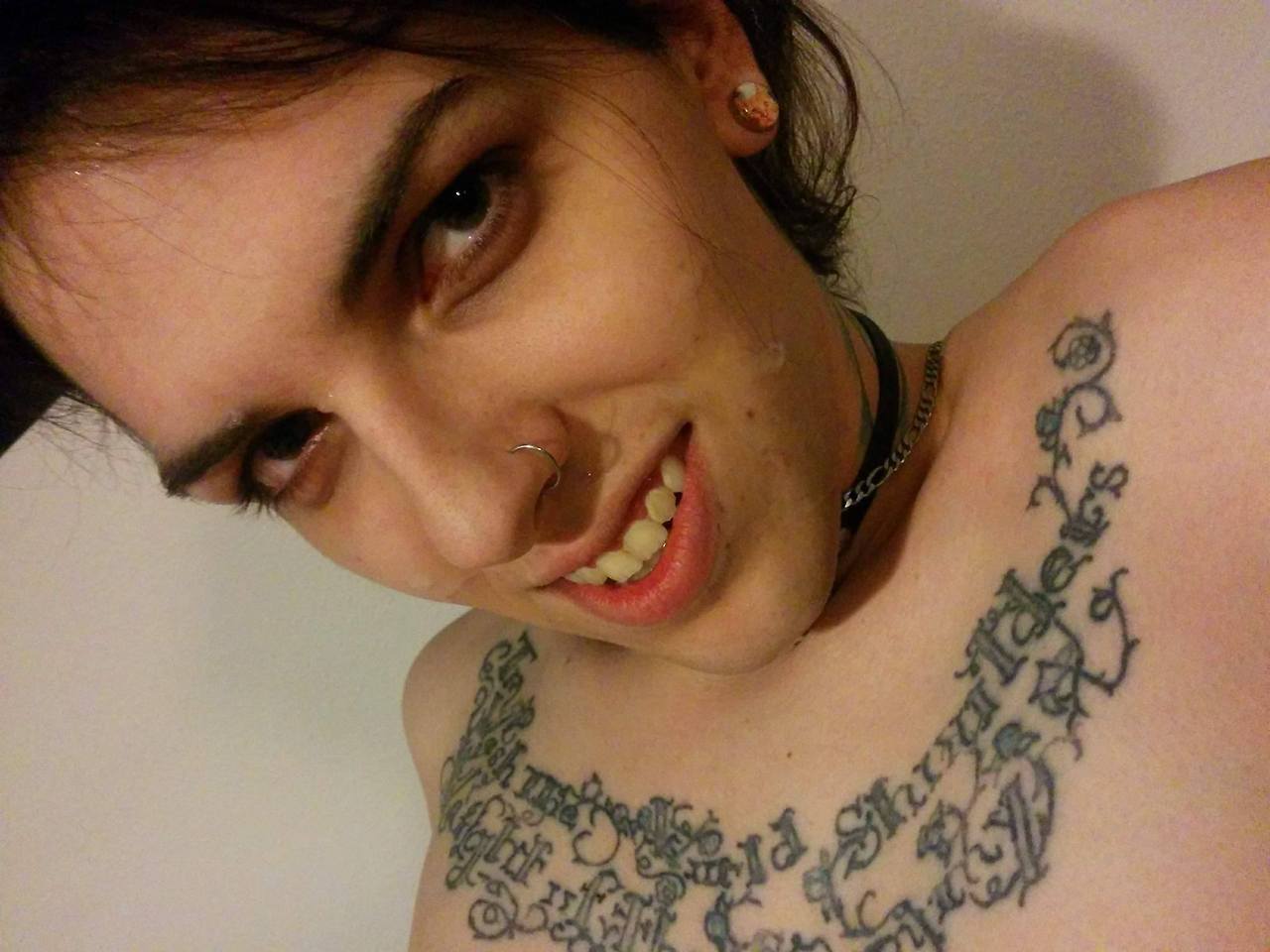 venomsinn:  Hey y'all, my piercings have me kinda fucked up, so here’s a set that