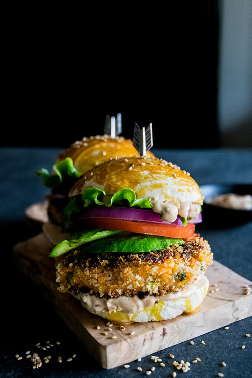 gastrogirl:sweet potato burgers with chipotle mayo.