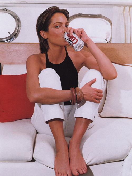 dariabessonova: US Marie Claire July 1999“Summer Style”Model: Chandra North