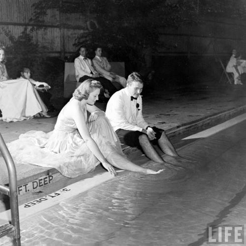 Formal pool party(Eric Schaal. 1942)