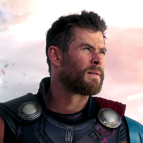 dailymarvelstudios:CHRIS HEMSWORTH as THOR ODINSON THOR: RAGNAROK (2017) dir. TAIKA WAITITI dailymarvelstudios:CHRIS HEMSWORTH as THOR ODINSON THOR: RAGNAROK (2017) dir. TAIKA WAITITI