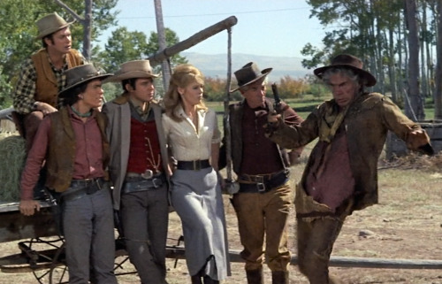 union suit in the movies  Lee Marvin ( guy on the right side)   in  cat ballou 1965