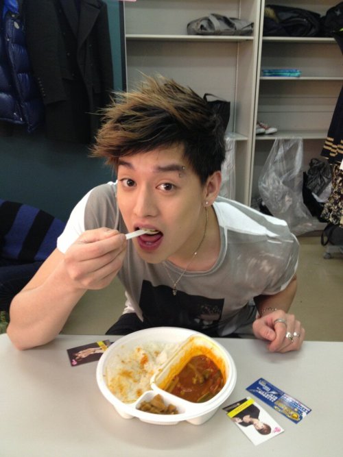 u-kissheart:  CR:ukiss_japan 
