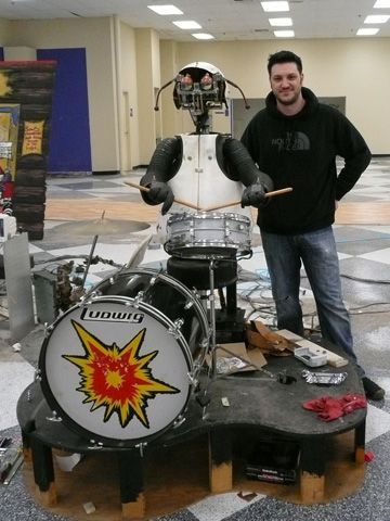 turntechstridercest:  Fucking animatronics. I just wanted to show people who aren’t