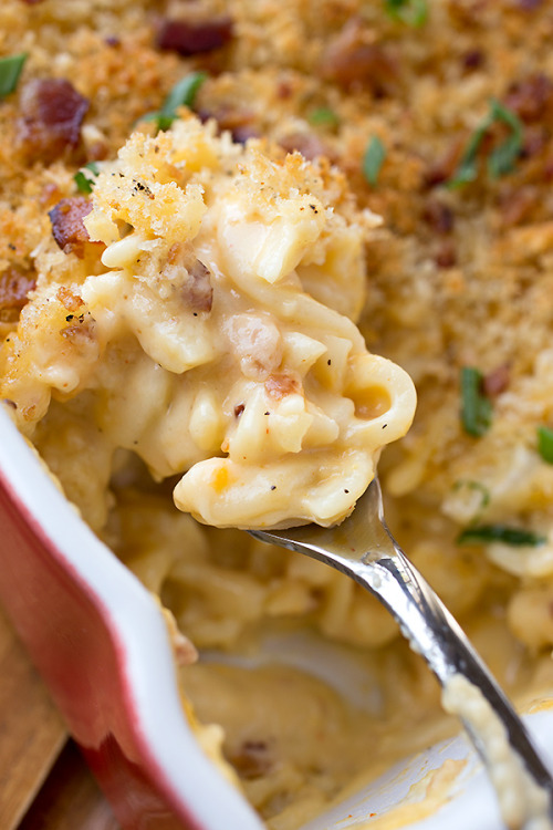 Creamy Mac n’ Cheese with Cauliflower & Apple-Smoked Bacon