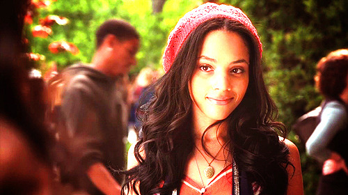 lolliopp:  blackslytherclaw:  buzzfeed:  Bianca Lawson has been playing a teenager
