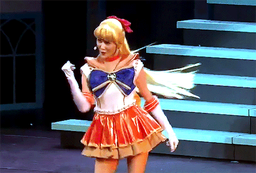 senshidaily:October 22: Happy birthday, Sailor Venus!