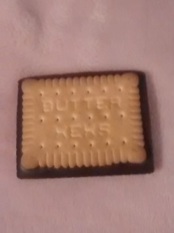Why does my biscuit say butter keks…