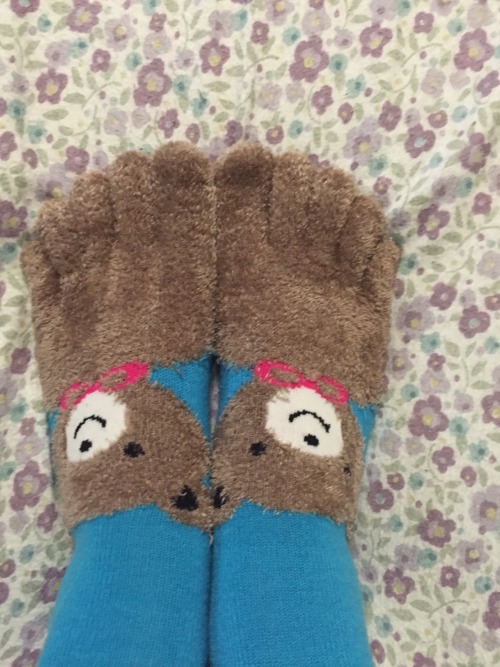 These cute fuzzy bear TOE socks are now for sale in my weebly shop!