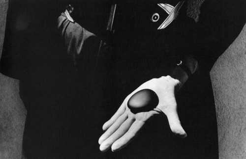 joeinct:  Georgia O'Keeffe holds her favorite stone in her rock collection, Abiquiu, NM, Photo by John Loengard, 1966  