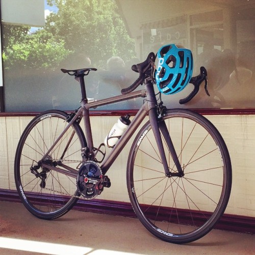 velo-vogue:  Don’t forget to check out our newly designed Banana kits and let us know (either by reb