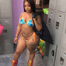 barry212121:  assaholix-ratedthickent:  🇷 🇦 🇹 🇪 🇩 🇹 🇭 🇮 🇨 🇰 🇪 🇳 🇹AALIYAHH_TINYY  Sexy