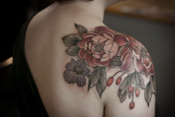 kirstenmakestattoos:  Low-light shiny after hours photos of a one-sitting tattoo I really enjoyed doing. Cardinal Hume roses with hawthorn berries and cosmos flowers for the lovely and extra-tough Emily. Best of luck on your new venture and thanks so